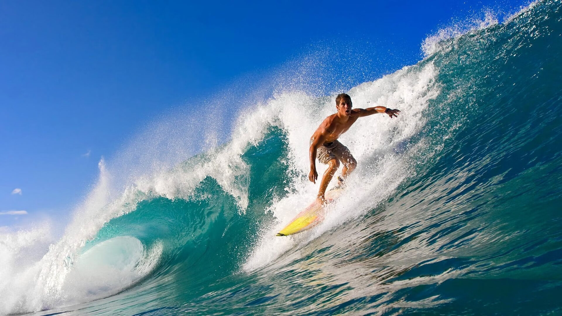 引擎与草皮的终极对决,当足球传奇驶入F1赛道
