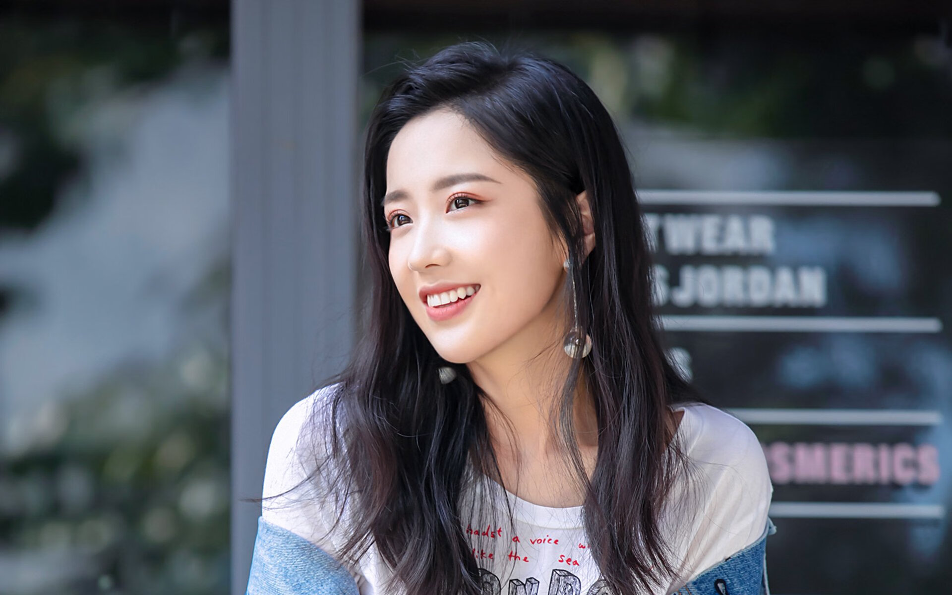 爱游戏在线-范戴克闪耀美加墨世界杯之夜，全场最佳实至名归