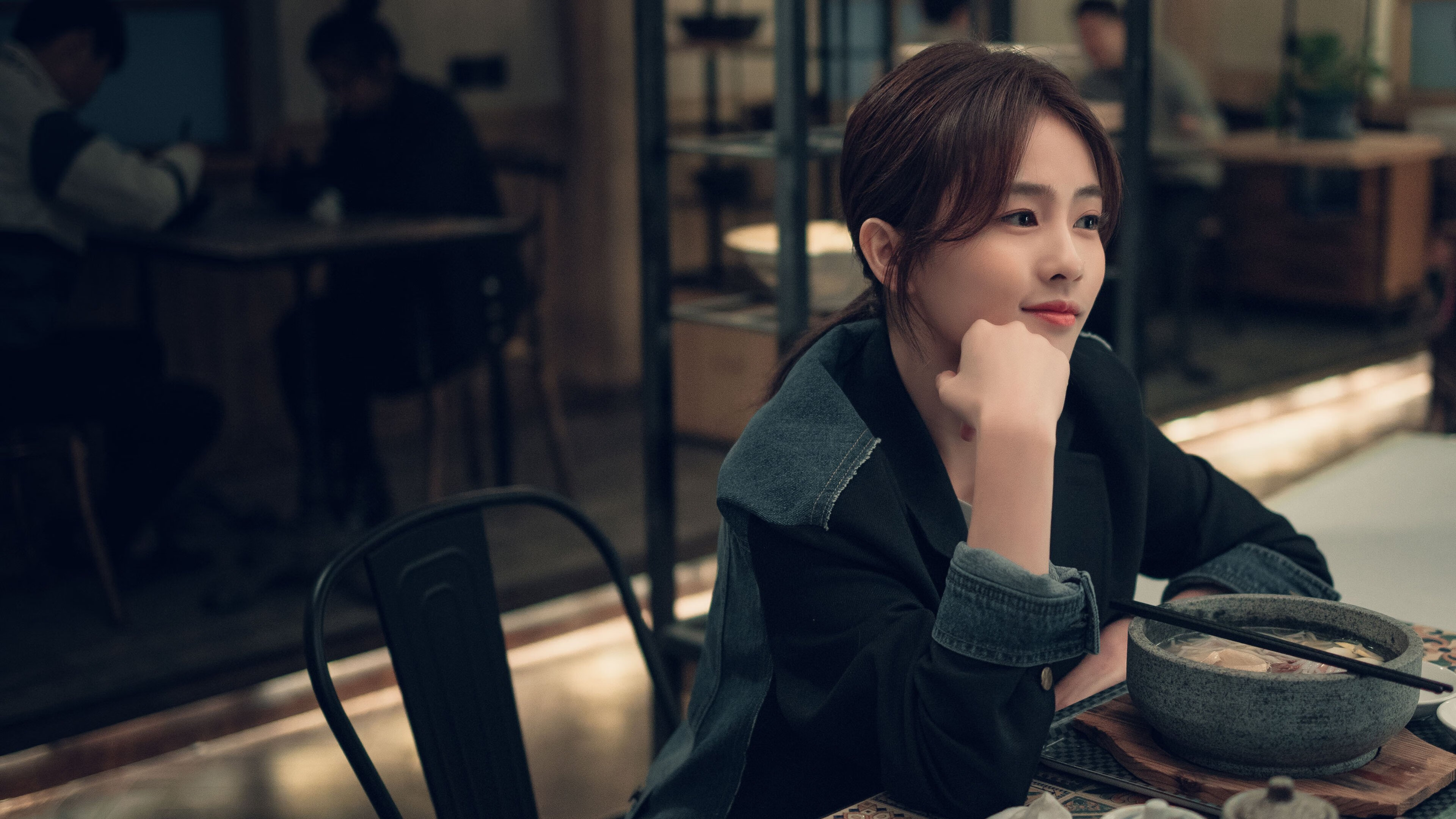 猛龙撕碎魔法之夜,哈利伯顿新王加冕的无声宣言