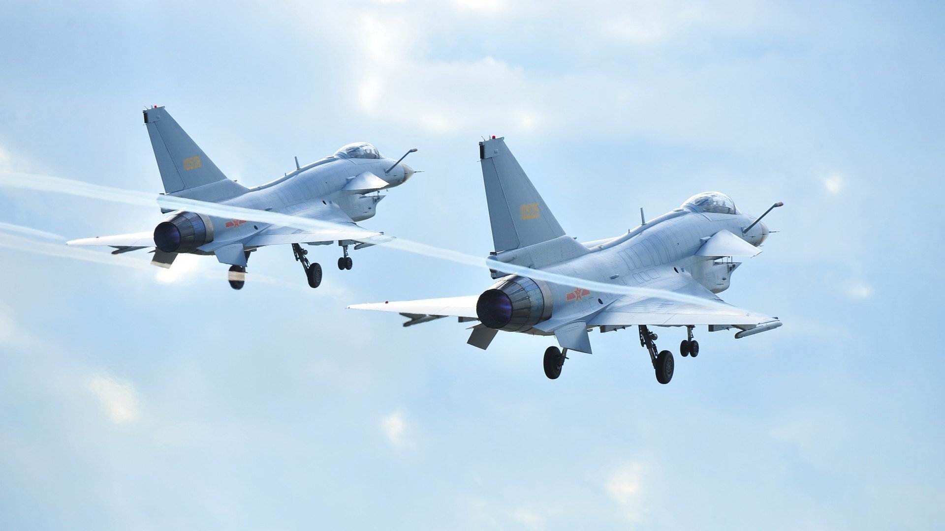 受伤的梅西与更强大的阿根廷，世界排名争夺战焦点战启示录